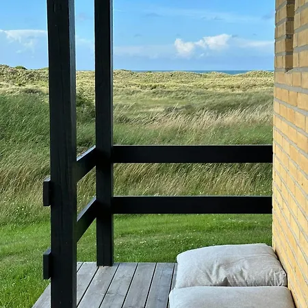 Prázdninový dům Sea View In Nostalgic 60s Near Dunes *